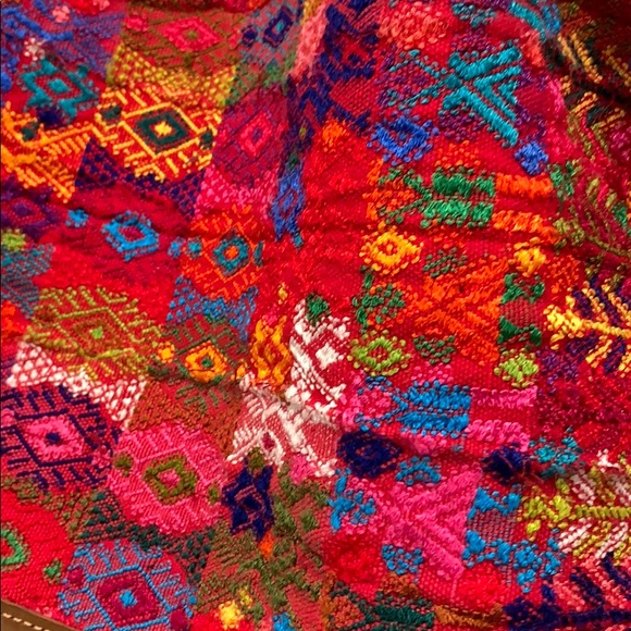 Handmade bag from Guatemala w/ bright colors - Picture 2 of 6